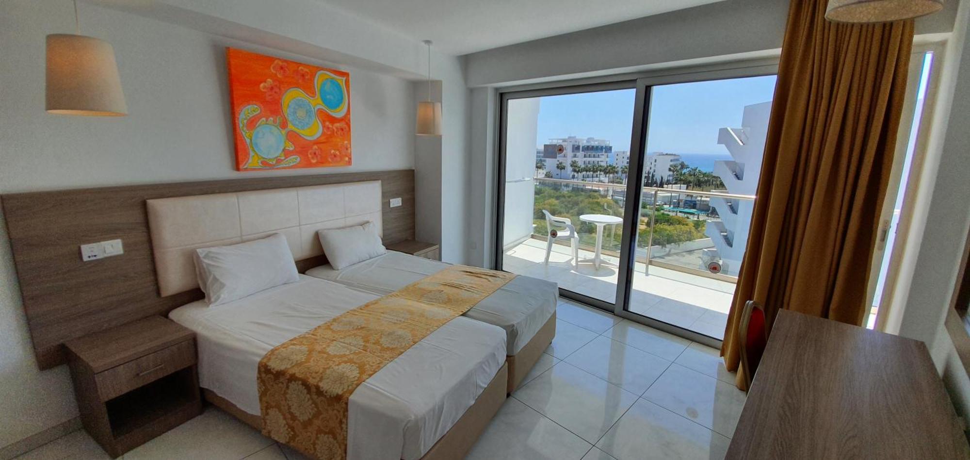 Corfu Hotel Ayia Napa Bagian luar foto