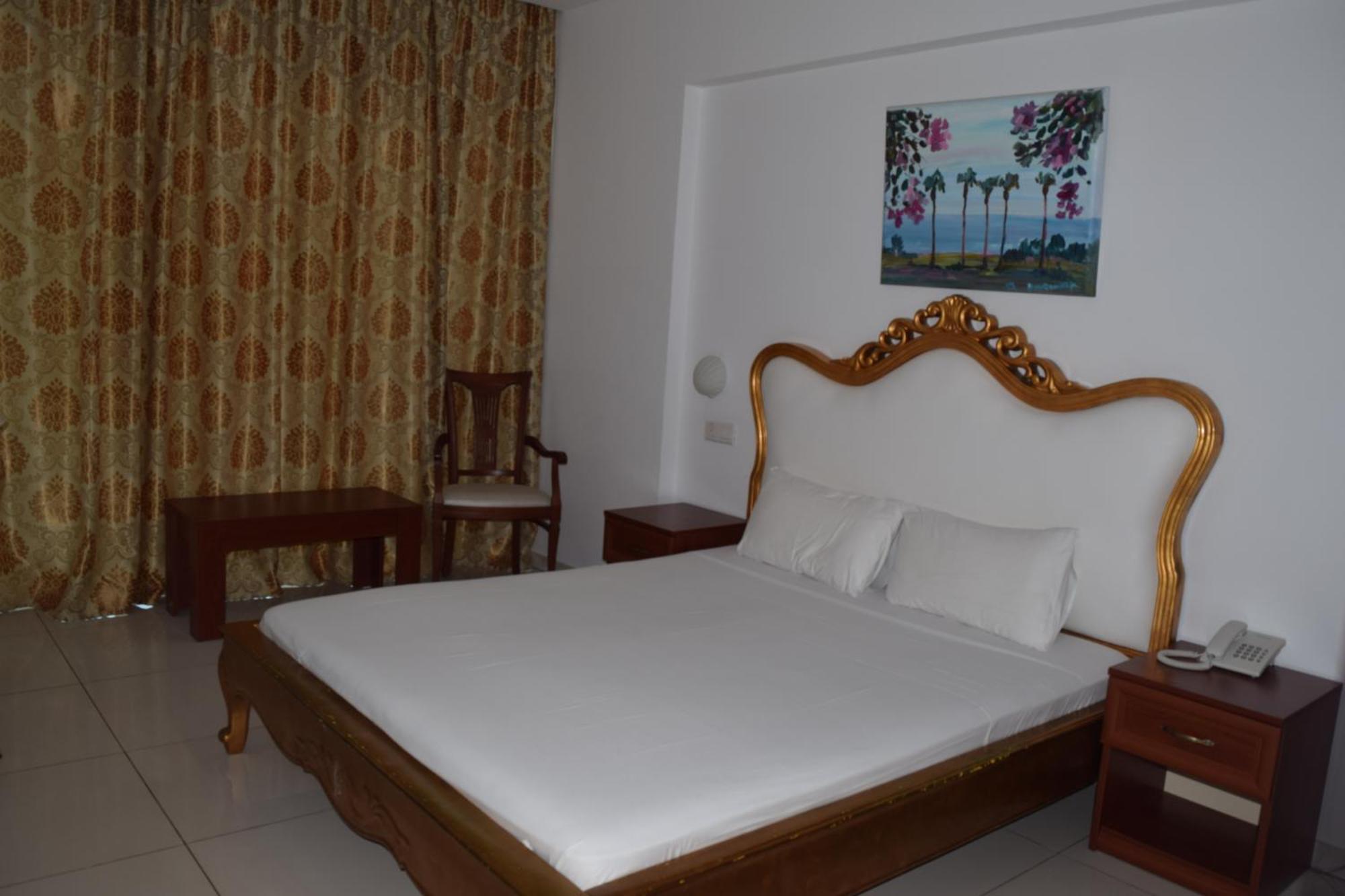 Corfu Hotel Ayia Napa Ruang foto