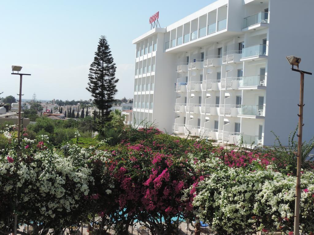 Corfu Hotel Ayia Napa Bagian luar foto